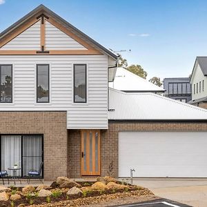 New Central 2 Bedroom Townhouse Beechworth Exterior photo