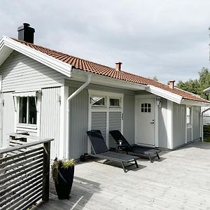 Cozy Cottage In Kode Near Rocks, Sand And Sea Exterior photo