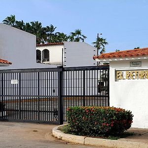 El Retiro - Pampatar Maneiro Apartment Exterior photo