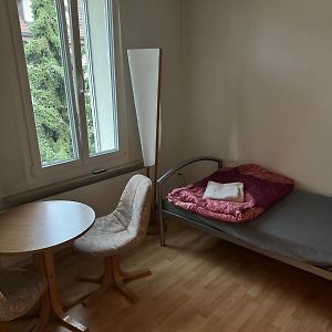 Zi C Fuer 2Per Naehe Solothurn U Parkplatz Apartment Derendingen Exterior photo