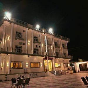 Mangalam Palace Hotel Seoni  Exterior photo