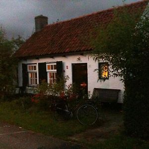 Lovely Cottage By The Seaside Sluis Exterior photo