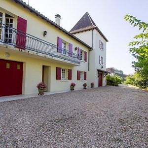 Maison Spacieuse Avec Piscine, Salle De Sport, Et Equipements Complets A Villamblard - Fr-1-616-2 Exterior photo