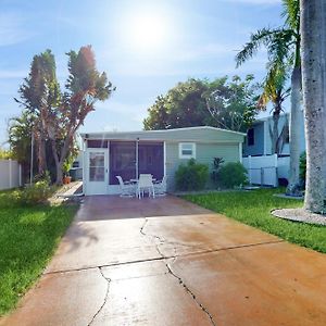 Out To Sea Villa Fort Myers Exterior photo