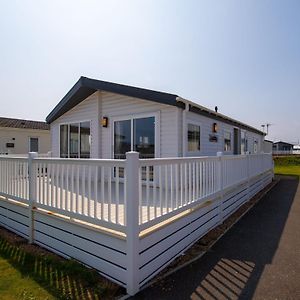 Sp162 Parkdean Camber Sands Hotel Exterior photo