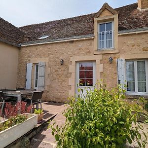 Charmant Gite En Berry Avec Terrasses, Jardin Et Parking Prive, Proche De Nohant Et La Chatre - Fr-1-591-35 Villa Lourouer-Saint-Laurent Exterior photo