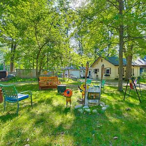 Family-Friendly Cabin Walk To Lake Access! Villa Houghton Lake Exterior photo