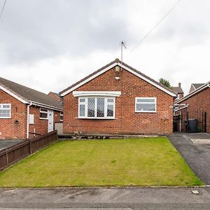 Luxurious Detached Bungalow Villa Batley Exterior photo