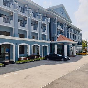 Ninh Kieu Riverside Hotel - Building B Can Tho Exterior photo