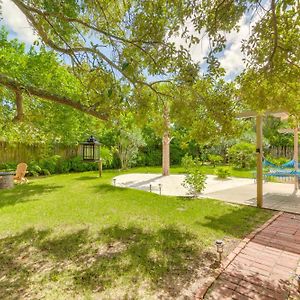 Pet-Friendly Pensacola Home With Sunny Backyard! Exterior photo