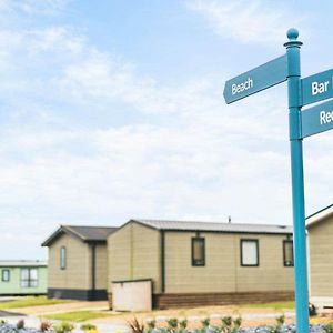 Queensberry Bay Leisure Park Hotel Powfoot Exterior photo