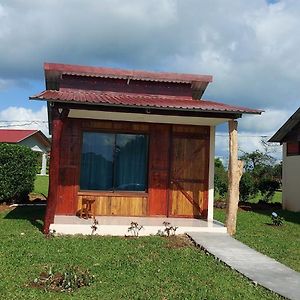 Cabinas Rio Celeste Apartment Upala Exterior photo