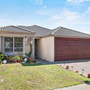 Cozy Modern Nook Retreat Villa Perth Exterior photo