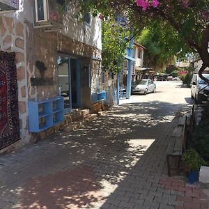 Boynuz Agaci Pansiyon Bed & Breakfast Kaleucagiz Exterior photo