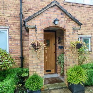 The Hare Burrows Villa Macclesfield Exterior photo