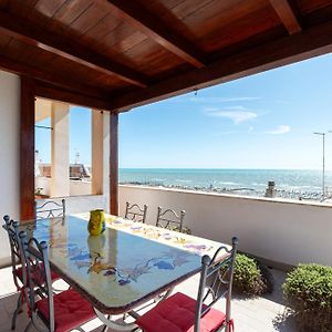 Ostia Attico Fronte Mare Apartment Exterior photo