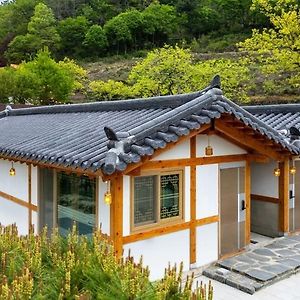 Hadong Hanok Pension The Better Day Hotel Exterior photo