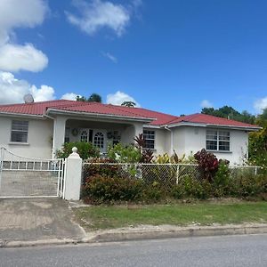 Chandler Homestay Saint Philip Exterior photo