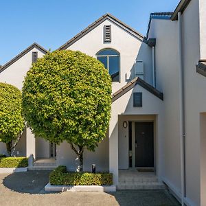 Terrific Escape - Lake Taupo Holiday Home Exterior photo