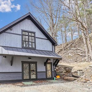 Sundown At The Pony Shed Apartment Stowe Exterior photo