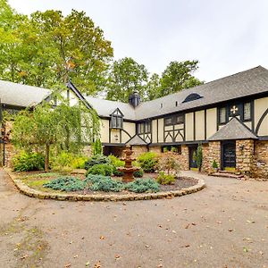 Large Hazleton Home With Hot Tub And Mountain Views! Exterior photo