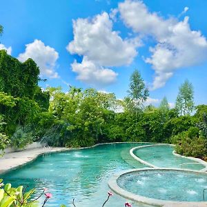 The Vineyard At Tanauan Villa Exterior photo