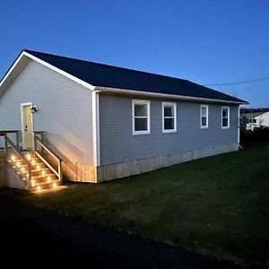 Sou'West Sunshine Cottage With Hot Tub And Pool Kensington Exterior photo