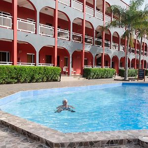 Seaview Gardens Hotel Kololi Exterior photo