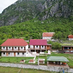 Guesthouse Driti Shkoder Exterior photo