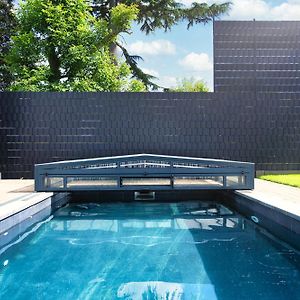 Luxurious Escape - Room Loveserenity With Pool And Jacuzzi Brussels Exterior photo