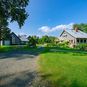 Two Home Retreat Meant For Big Family Memories Abbot Village Exterior photo