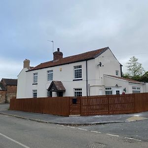 Onchan House, Beal Villa Knottingley Exterior photo