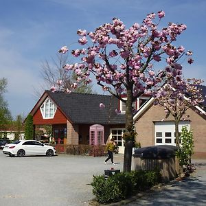 Campingpark De Linie Hotel Opheusden Exterior photo