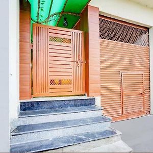 Cozy Home Stay Varanasi Exterior photo