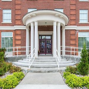 The Champlain Waterfront Hotel Ascend Hotel Collection Orillia Exterior photo