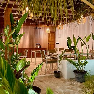 Oasis Dhigurah Hotel Dhigurah  Exterior photo