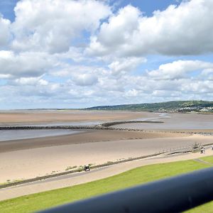 Seaview Villa Llanelli Exterior photo