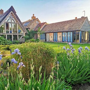 The Barn At Butts Farm Villa Wicken  Exterior photo