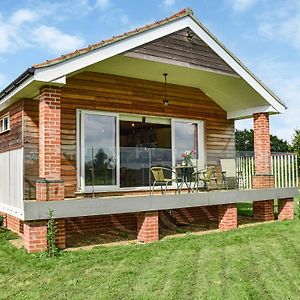 Cedar Lodge Old Buckenham Exterior photo