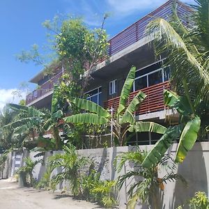 Lhohi White Sand Hotel Manadhoo Exterior photo