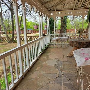 The Pink House Hotel Vrede Exterior photo