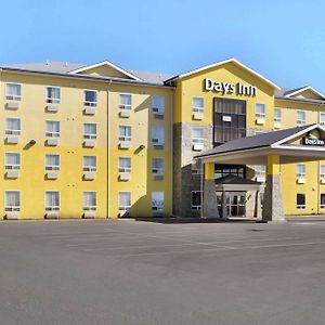 Days Inn By Wyndham Grande Prairie Exterior photo