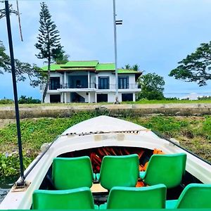 Tissa Lake View Hotel Tissamaharama Exterior photo