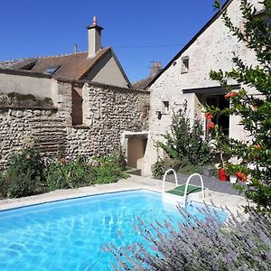 Charmante Suite Familiale Avec Piscine Au Coeur Du Val De Loire - Fr-1-590-493 Ousson-sur-Loire Exterior photo