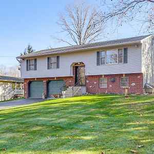 Pool, Deck And Grill Spacious Apt In Naugatuck! Apartment Exterior photo