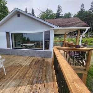 Cozy Chalet With Breathtaking Mountain View Villa Notre-Dame-Des-Bois Exterior photo