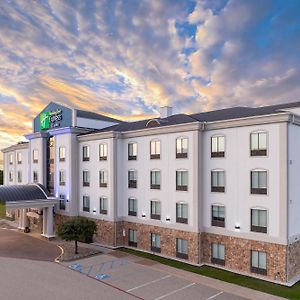 Holiday Inn Express & Suites - Denton North, An Ihg Hotel Exterior photo