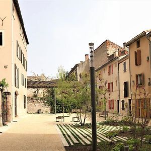 Le Saint Priest Apartment Cahors Exterior photo