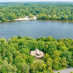 Elk Hollow By Avantstay Lakefront Chalet W Game Room Fire Pit Blakeslee Exterior photo