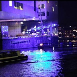 Luxury Houseboat Hotel Amsterdam Exterior photo